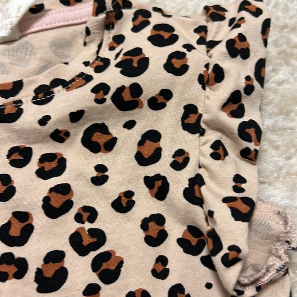 H and M Baby Girls Leopard Print Flutter Sleeve Tank! - Picture 3 of 6